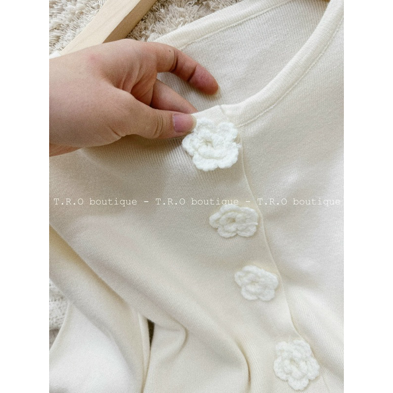 Sét áo len vạt tôm cúc hoa + chân váy đuôi cá