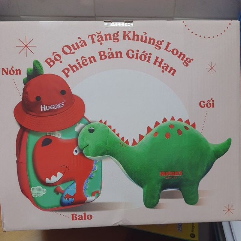 Bộ quà 3 món Mũ,Balo,Thú bông khủng long phiên bản giới hạn của Huggies cho bé