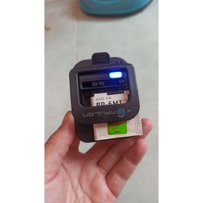 Sạc pin đa năng Konfulon dành cho pin điện thoại, pin máy ảnh ,vvv