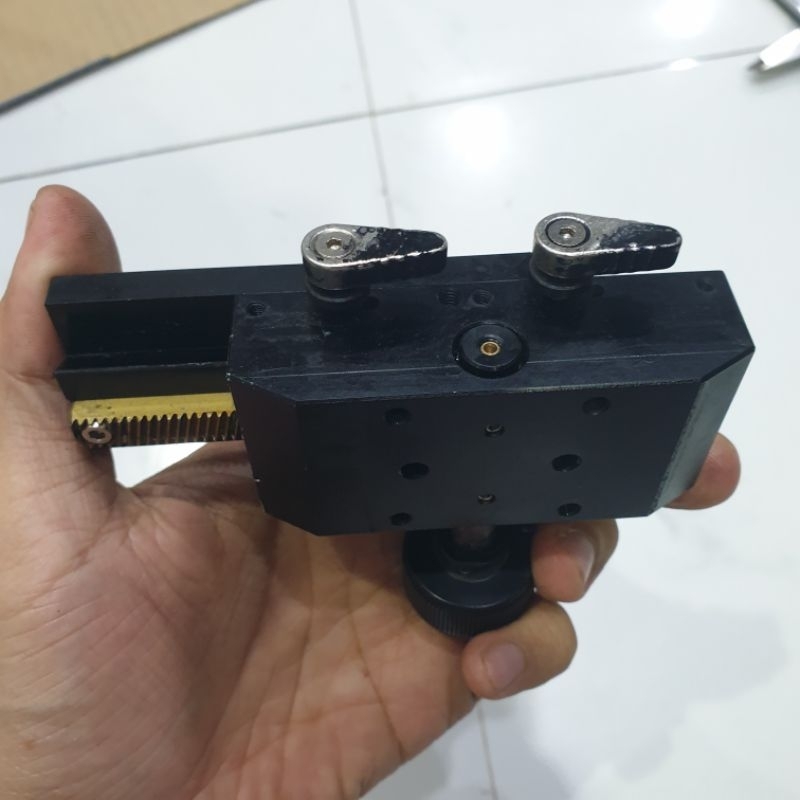 Bàn trượt nhôm mang cá DPI hành trình 60mm tháo máy