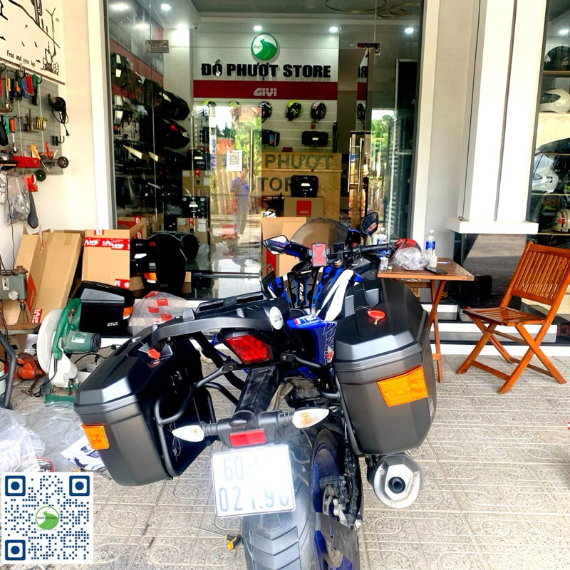 Bộ baga để gắn thùng hông hoặc túi cho xe R15