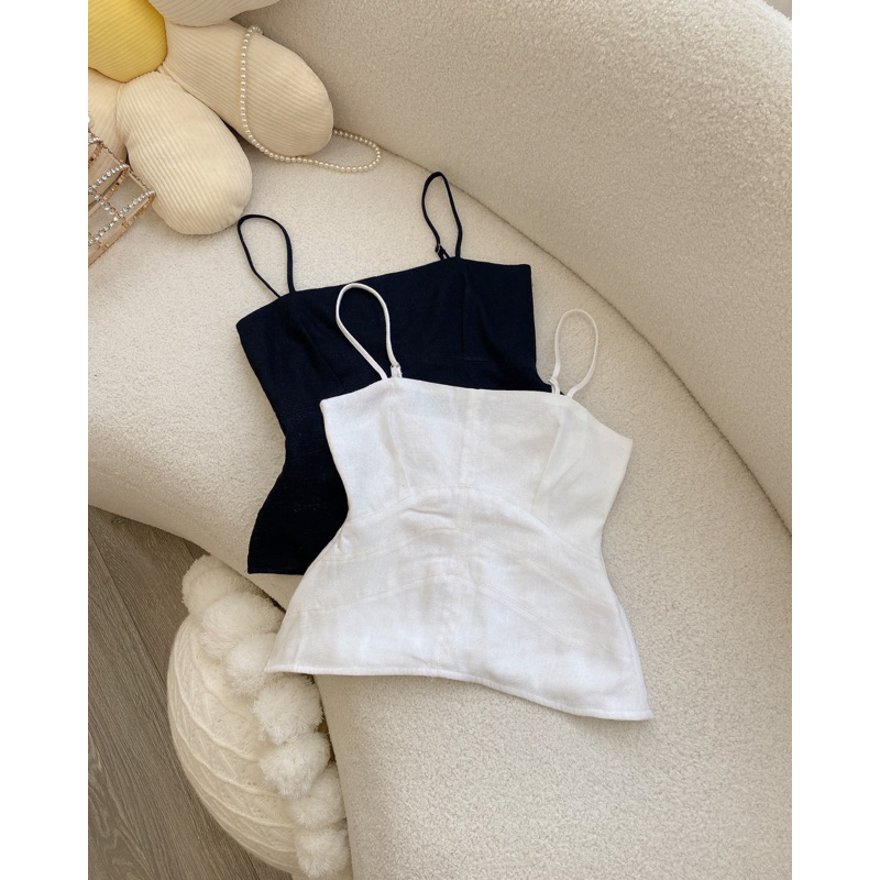 Áo hai dây Linen kiểu dáng trẻ trung năng động nhà LEYLA