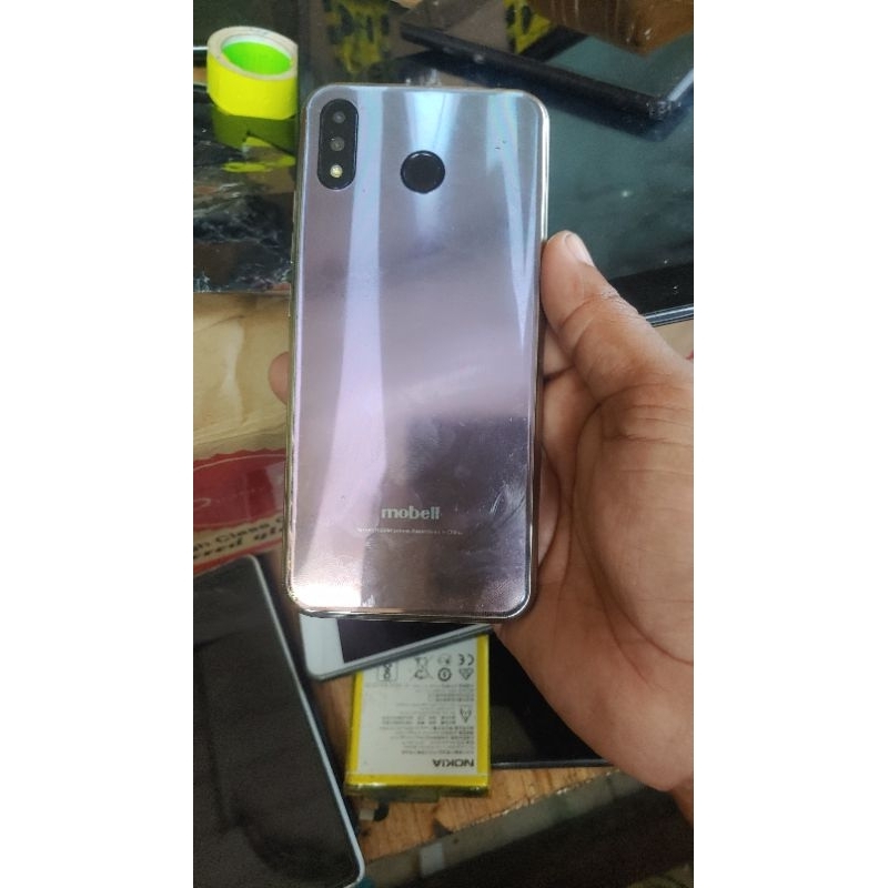 Xác mobell ko pin. android 8.1 về mua pin là dùng như hình