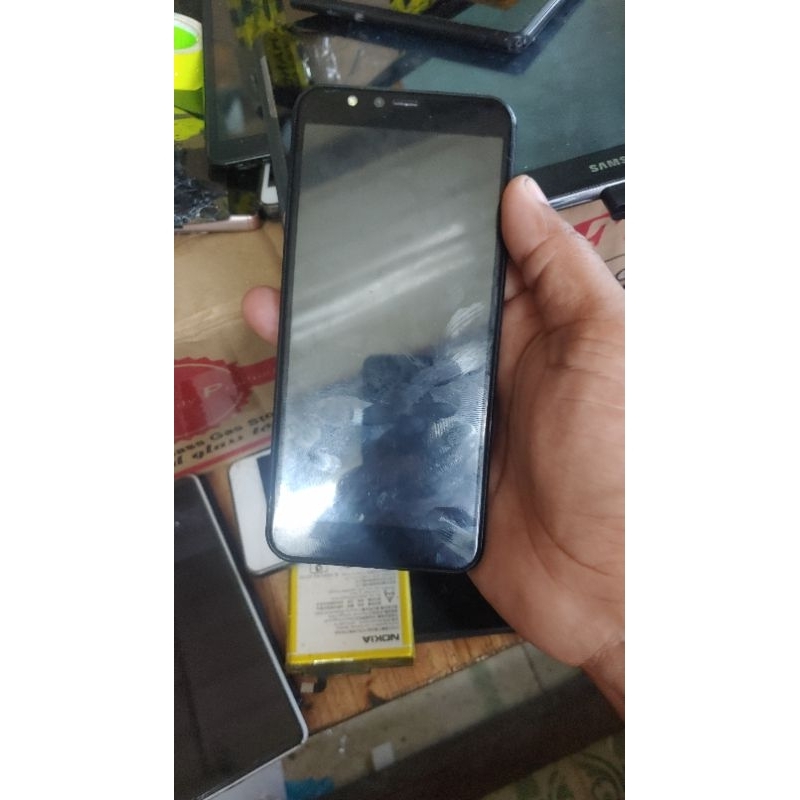 Xác mobell ko pin. android 8.1 về mua pin là dùng như hình