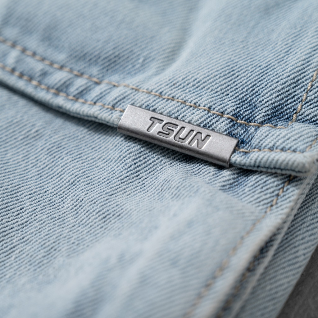 Quần Jean TSUN Multi-Pocket Wide Jeans - [UNISEX] - Wash Xanh - Ống Rộng - Nhãn Kim Loại