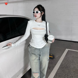 Áo tay dài cut out hở ngực logo tam giác thun bozip