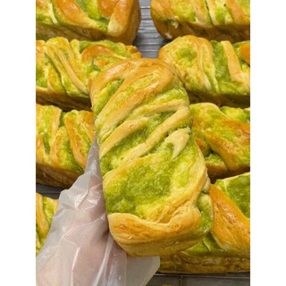 Bánh mì cốm dừa