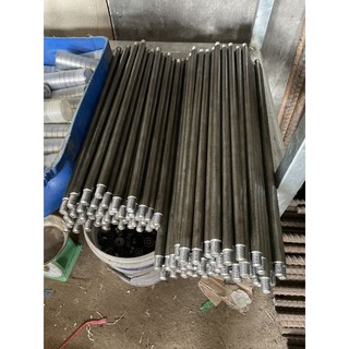 trục bánh xe 17mm