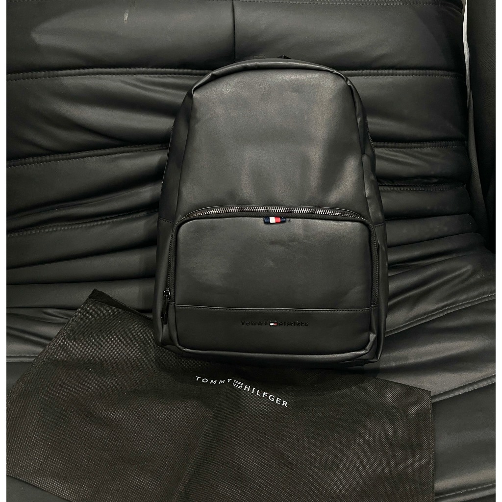 Balo nam TOM MY HILFIGER size 32 cm *18cm *45cm auth tuồn đủ màu