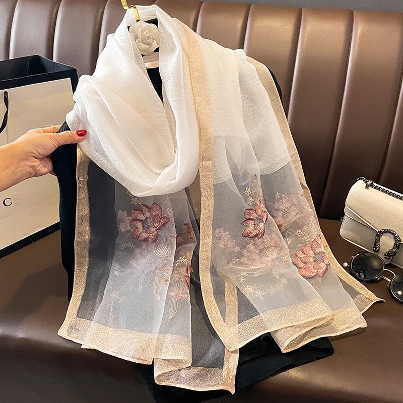 KHĂN CHOÀNG CỔ CAO CẤP LỤA TƠ THÊU HOA SEN HOT 2024 ( FULL HỘP) 80x190cm