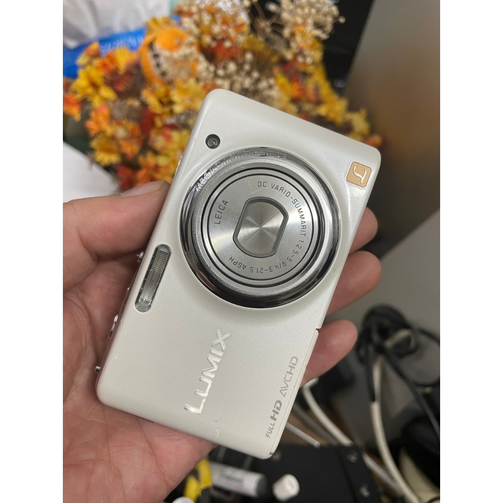 Máy ảnh Lumix DMC FX77 màn hình cảm ứng