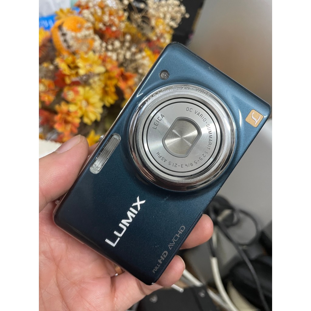 Máy ảnh Lumix DMC FX77 màn hình cảm ứng