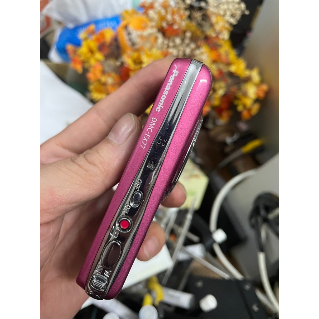 Máy ảnh Lumix DMC FX77 màn hình cảm ứng