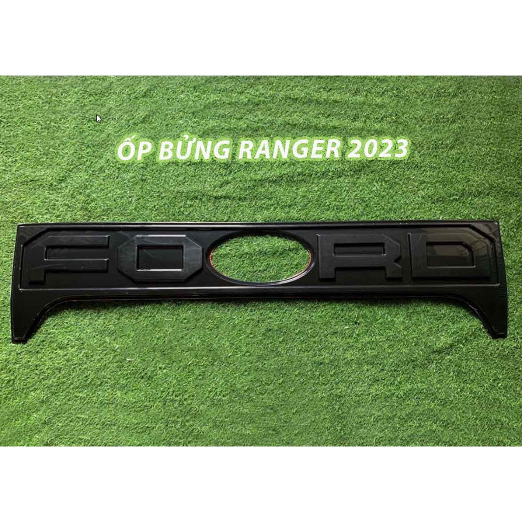 Ốp Bửng Sau Ford Ranger 2023