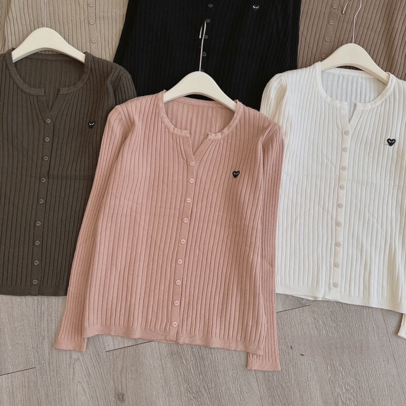Áo len cdg cúc liền tim nhỏ hàng QC -Mon.Ami