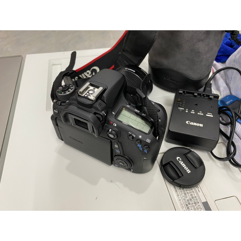 Canon 70D kèm lens 18-55 Stm cực mới hoàn hảo