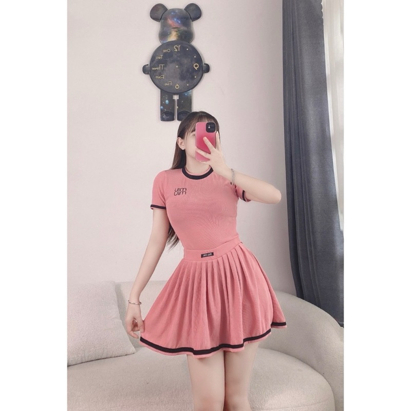 Set Len MiuMiu Kèm Chân Váy Xếp Ly ,Phong Cách Hàn Quốc