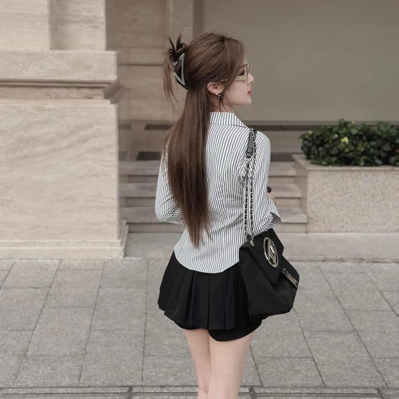 Set áo sơ mi kẻ mix chân váy xoè