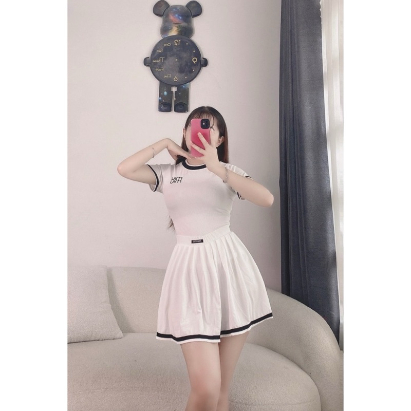 Set Len MiuMiu Kèm Chân Váy Xếp Ly ,Phong Cách Hàn Quốc