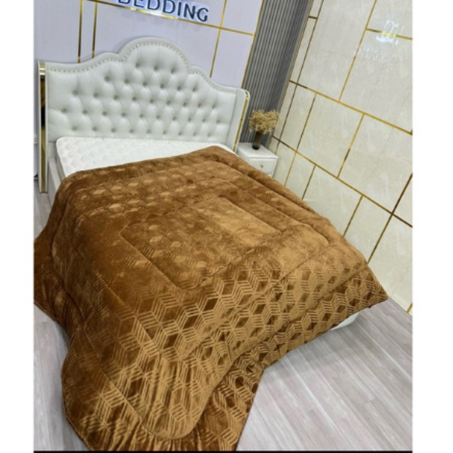 Chăn nỉ nhung lông thỏ nặng 3,8-4kg Tumaishop