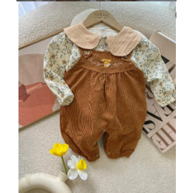 Sét yếm nâu tây áo hoa cổ sen 5-13 Kg,Sét thu cho bé gái chất nhung tăm mềm .