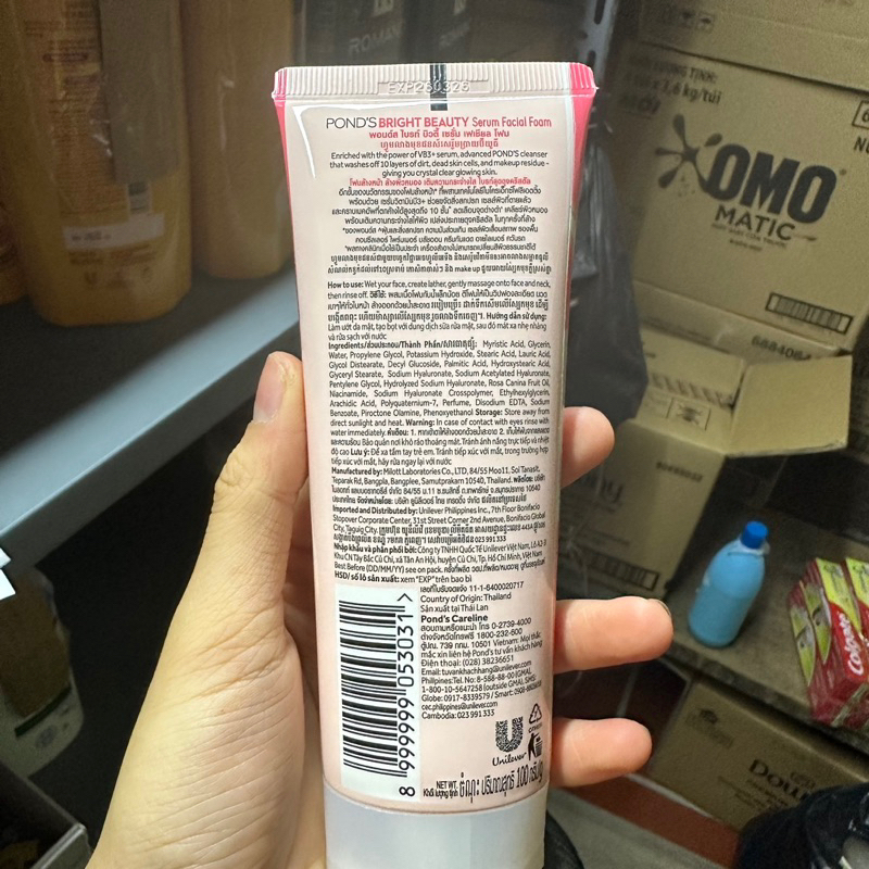 Sữa rửa mặt POND’S Bright Beauty sạch sâu sáng mịn 100g
