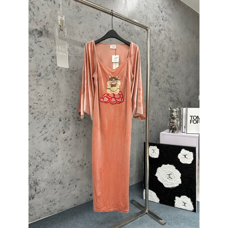 Váy nhung chuột xinh iu