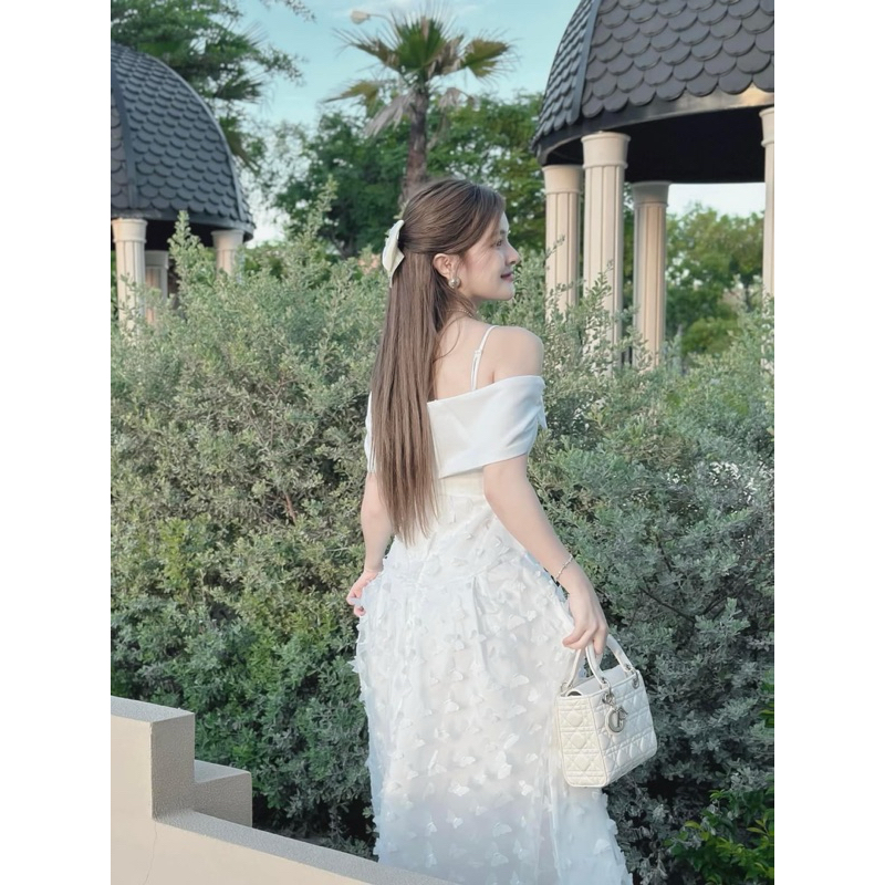 ĐẦM MIDI REN BỨM XOÈ RỚT VAI GAID000319
