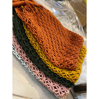 Túi tote lưới macrame thủ công đi biển.