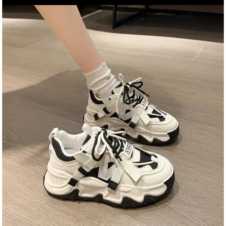 Giày Nữ, Giày Thể Thao Nữ Chữ M 2 màu Đen, Nâu HOTTREND 2023 !