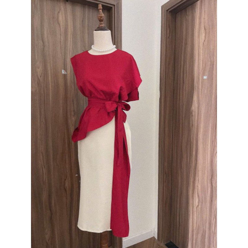SÉT ÁO ĐỎ BÈO BÊN KÈM DÂY + CHÂN VÁY MIDI