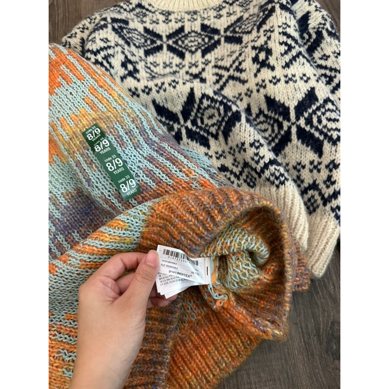 Áo len hoạ tiết Zxr cho bé