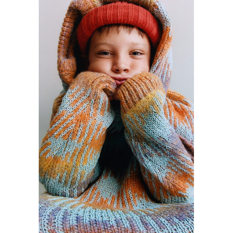 Áo len hoạ tiết Zxr cho bé