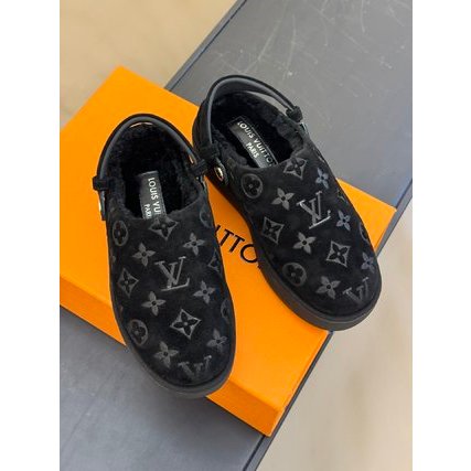 Dép nữ da lộn lót lông hoạ tiết monogram Louis Vuitton LV cao cấp