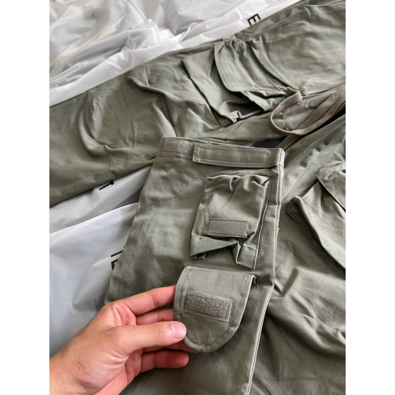 Quần Cargo - Tears of Saint - túi hộp Zipper xanh kaki newFW2023