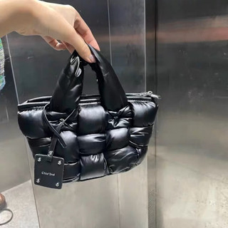 Túi phao đeo chéo/ cầm tay cá tính - puffer handbag