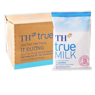 Thùng 48 bịch sữa tươi TH ít đường 220ml