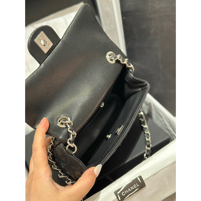 TÚI TRẦN TRÁM CAVIAR CLASSIC MINI 8 super