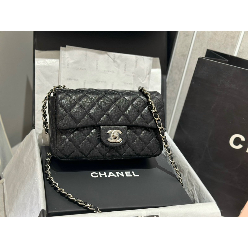 TÚI TRẦN TRÁM CAVIAR CLASSIC MINI 8 super