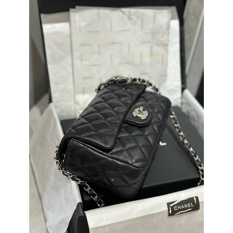 TÚI TRẦN TRÁM CAVIAR CLASSIC MINI 8 super