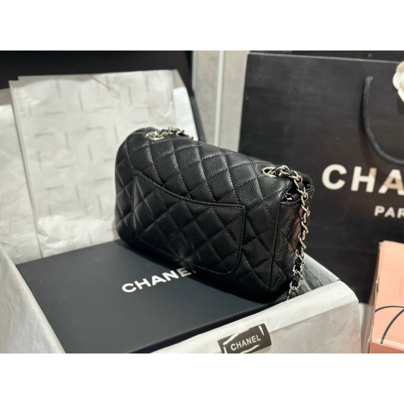 TÚI TRẦN TRÁM CAVIAR CLASSIC MINI 8 super