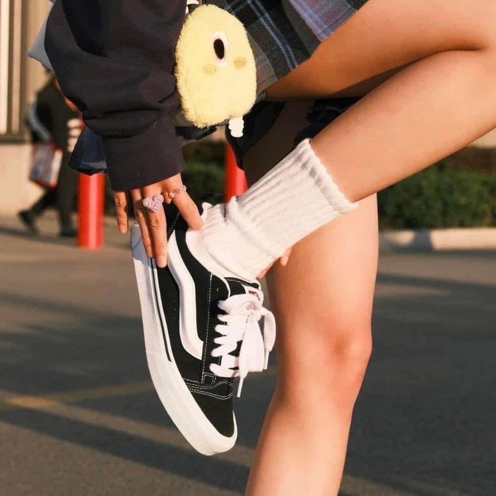 Giày Vans Knu Skool Da Lộn Vạch Trắng, Giày Vans Mẫu Mới Hottren 2023