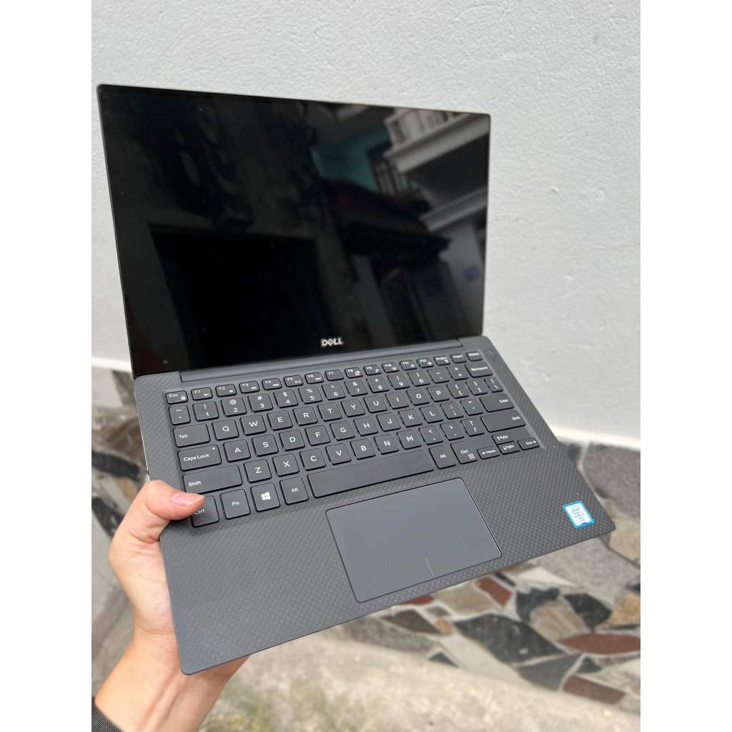 Laptop Dell XPS 9350,9360,9370,9380 Core i5 và i7- Màn 4k Sắc Nét Tràn Viền Vỏ Nhôm Mỏng Nhẹ Sang Trọng 99%
