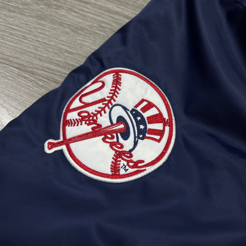 - MLB NE Bomber Pilot Jacket Chần Bông