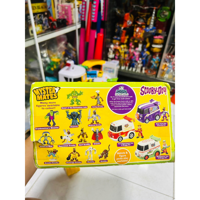 Mô hình xe cứu hoả Scooby-Doo Race Team Van & Scooby Set