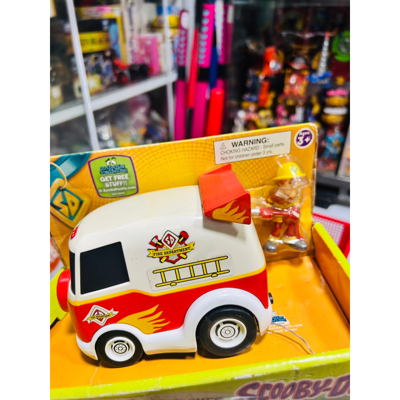 Mô hình xe cứu hoả Scooby-Doo Race Team Van & Scooby Set