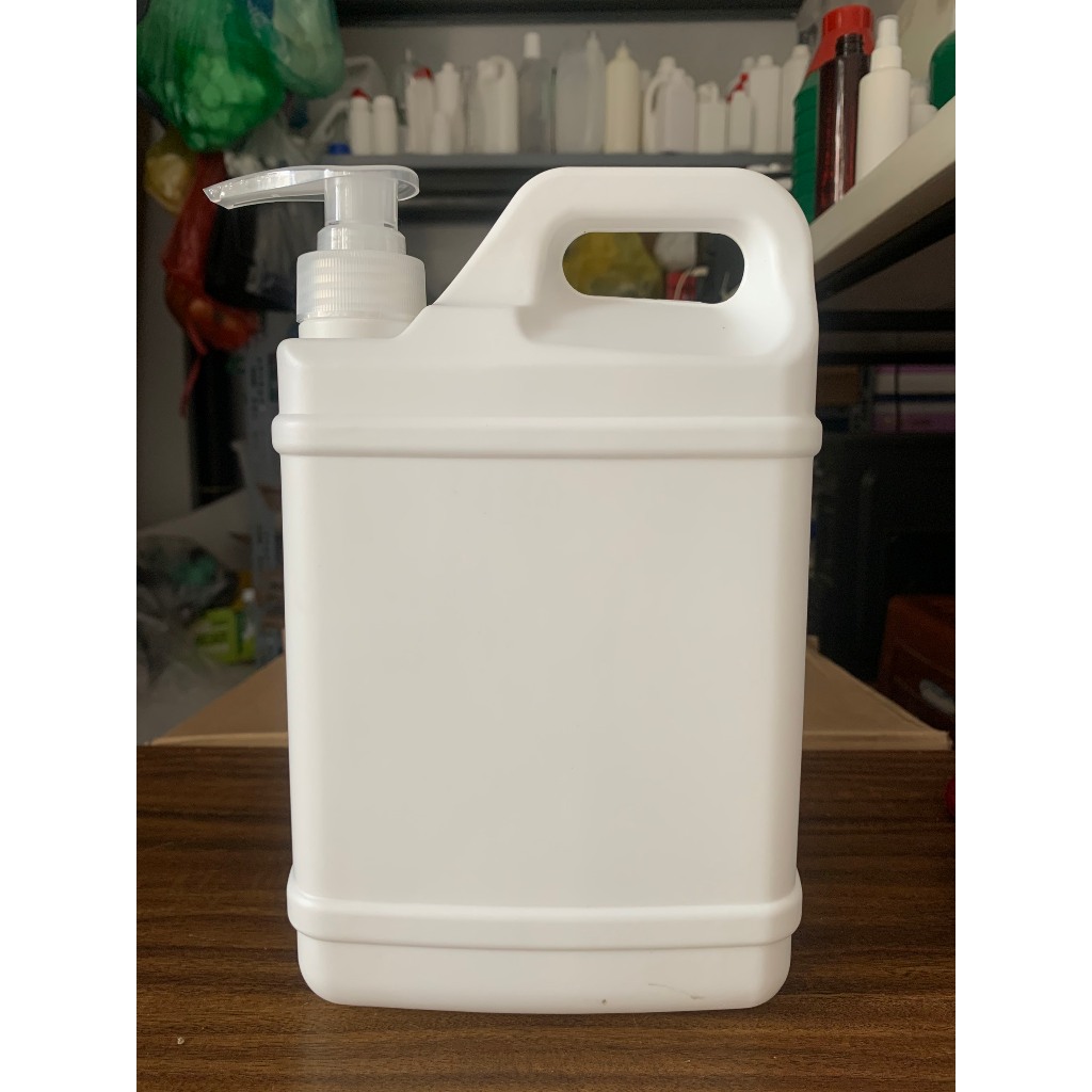 Can nhựa HDPE 1,6L vòi nhấn fi 33