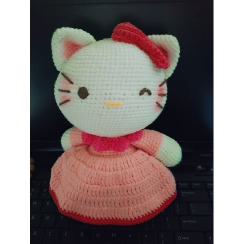 Mèo hello kitty len