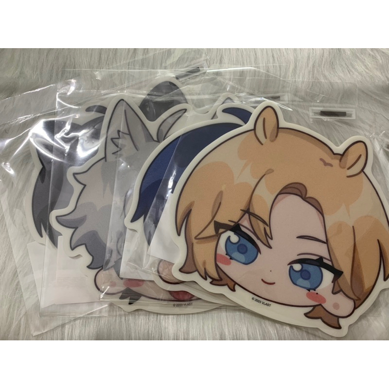Goods PLAVE x Aniplus store