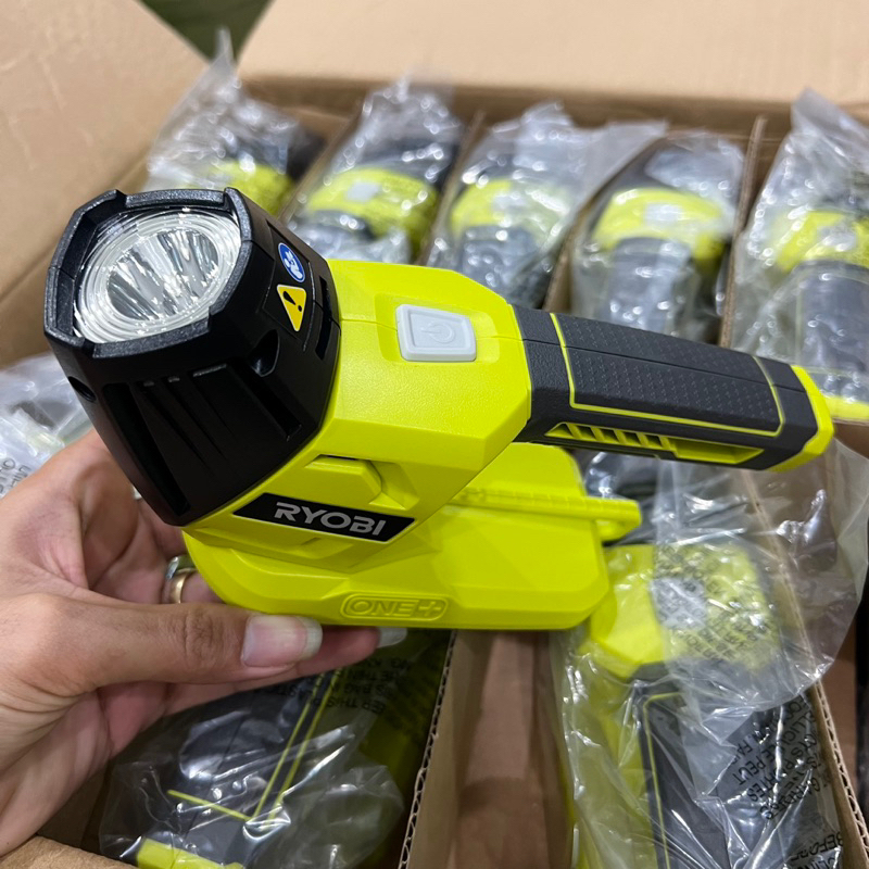 Đèn Led Ryobi P705 Nhập Mỹ Mới 100% Giá Thanh Lý